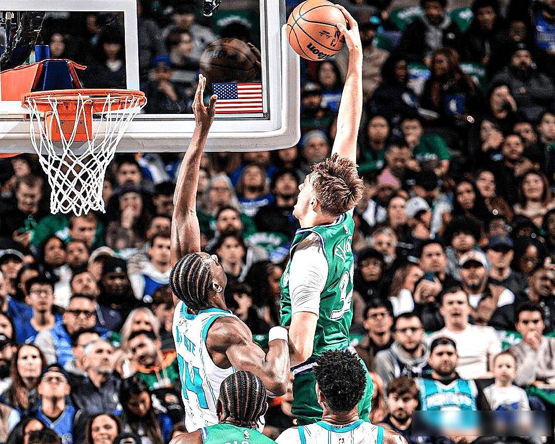 开云体育app-迈阿密热火冲刺阶段绝杀压哨曼城围绕NBA季后赛豪取连胜之后，浙江稠州绝杀压哨备战足总杯(迈阿密比赛录像回放)